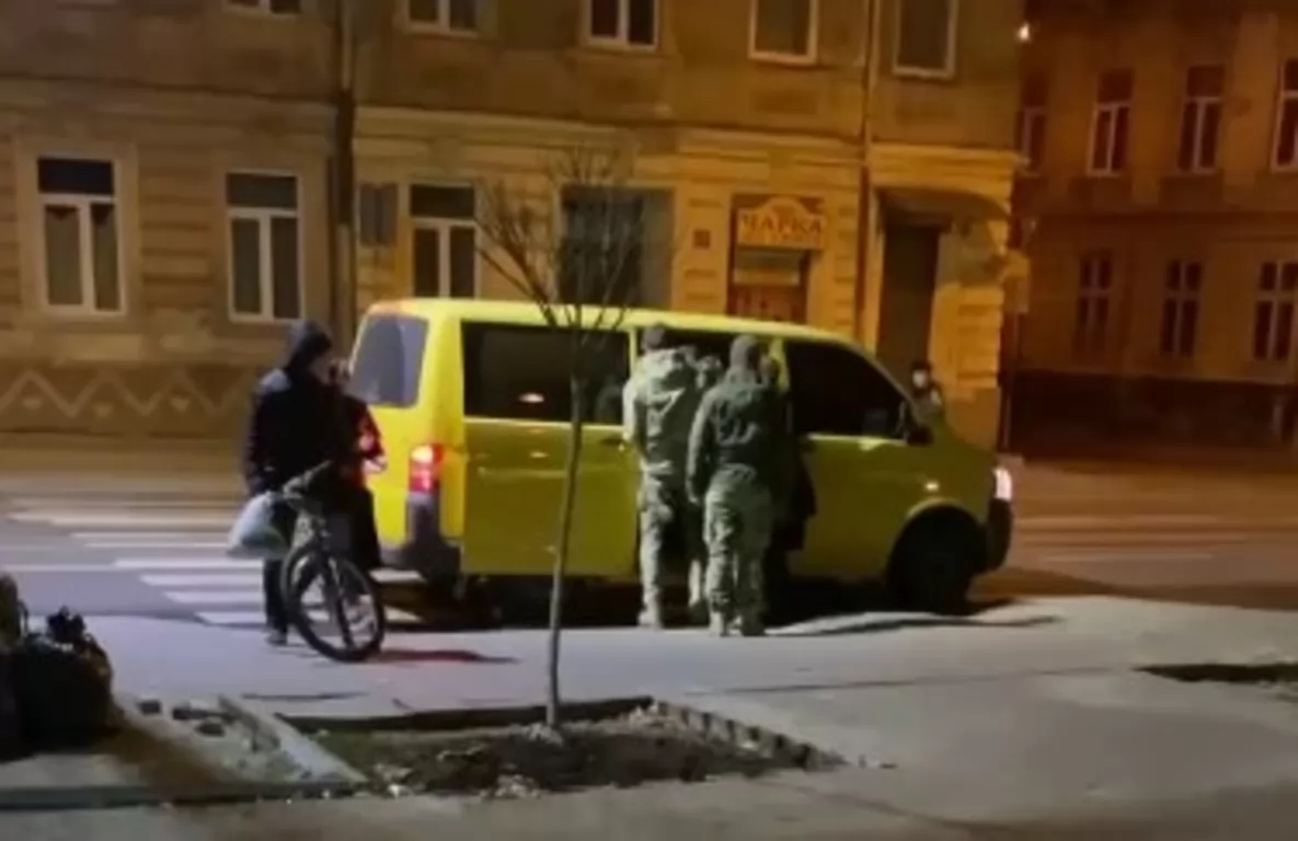 Кадры уличной мобилизации во Львове